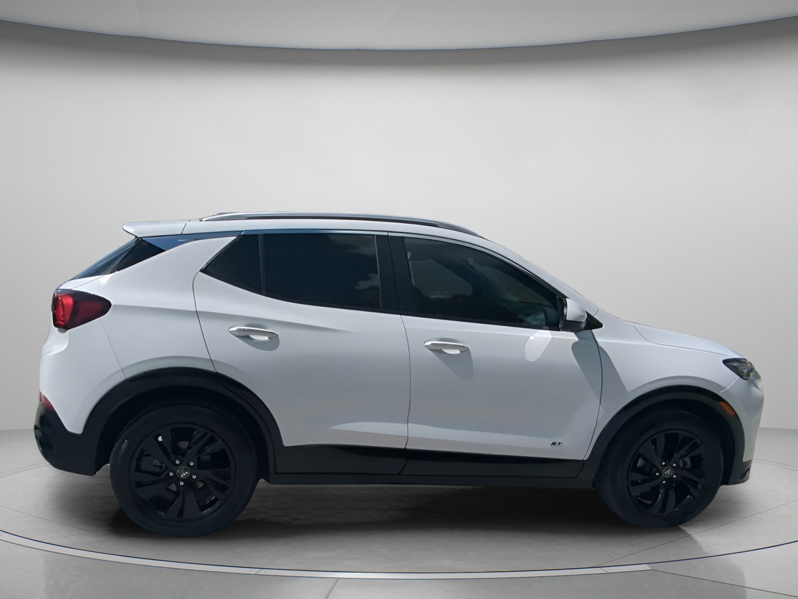 Used 2025 Buick Encore GX Sport Touring w/ Advanced Technology Package image 32