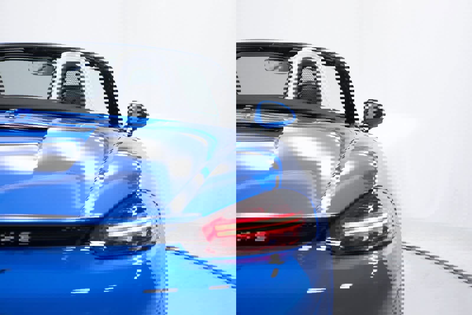 Certified 2025 Porsche 718 Boxster image 33