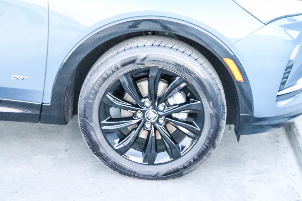 Used 2025 Buick Envista Sport Touring w/ Convenience I Package FWD image 11
