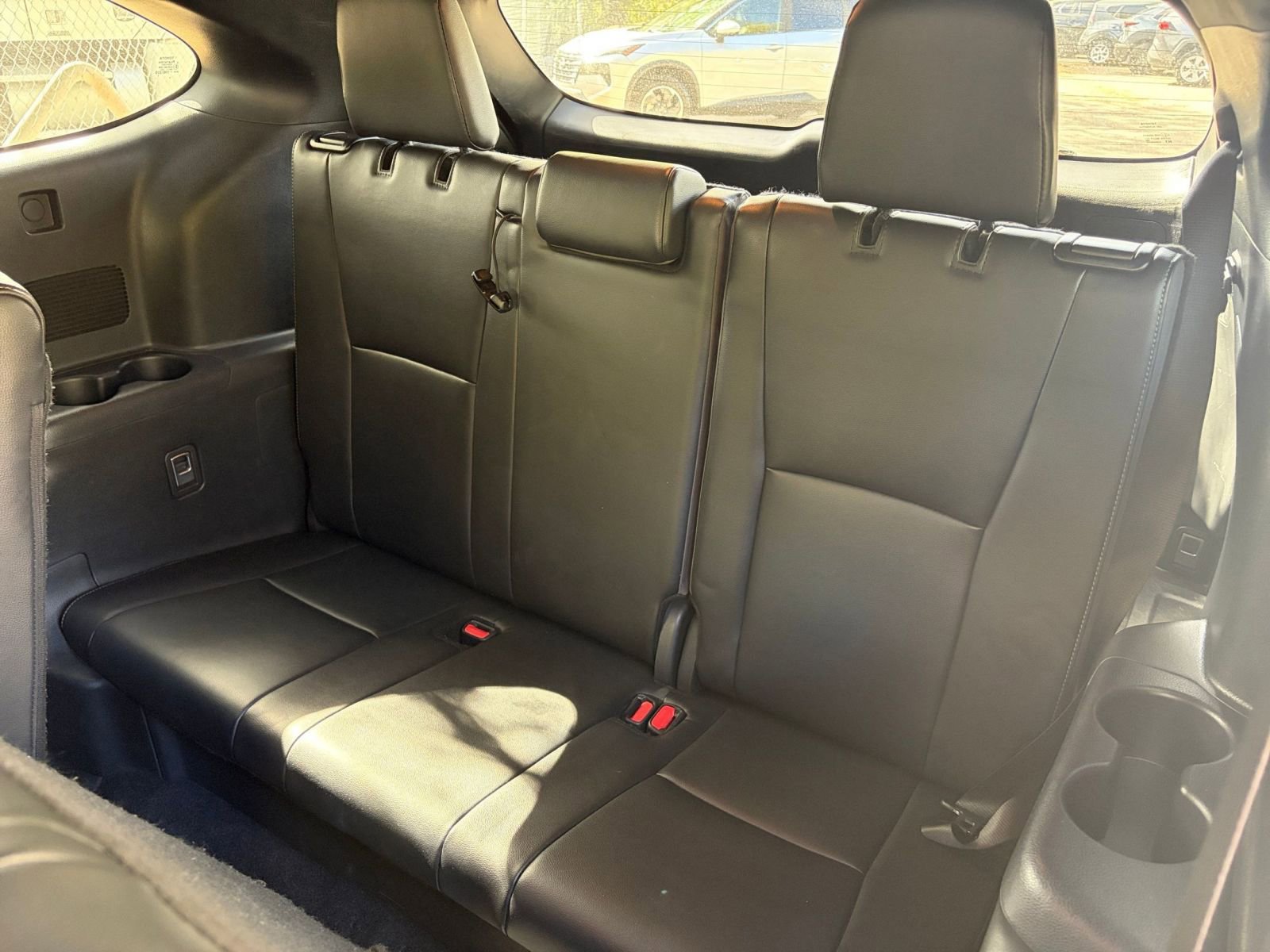 Used 2024 Toyota Highlander XSE image 28