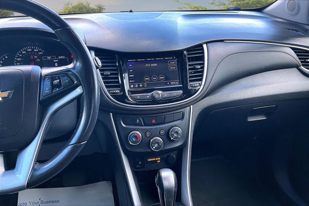 Used 2020 Chevrolet Trax LT w/ Driver Confidence Package AWD/4WD image 6