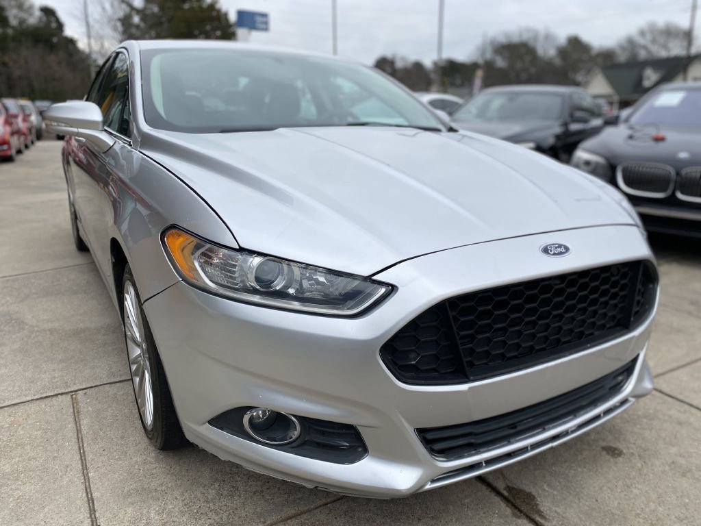 Used 2016 Ford Fusion SE w/ Equipment Group 202A image 7