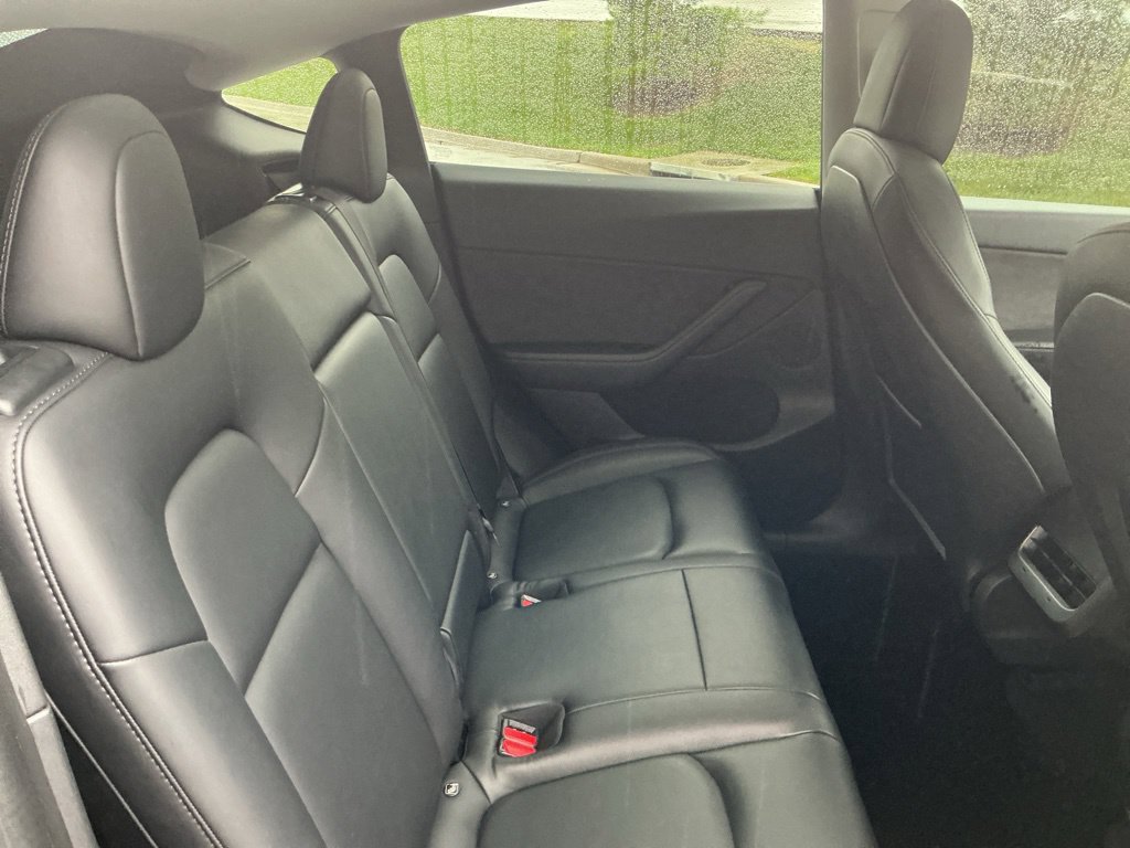Used 2021 Tesla Model Y Long Range AWD/4WD image 28
