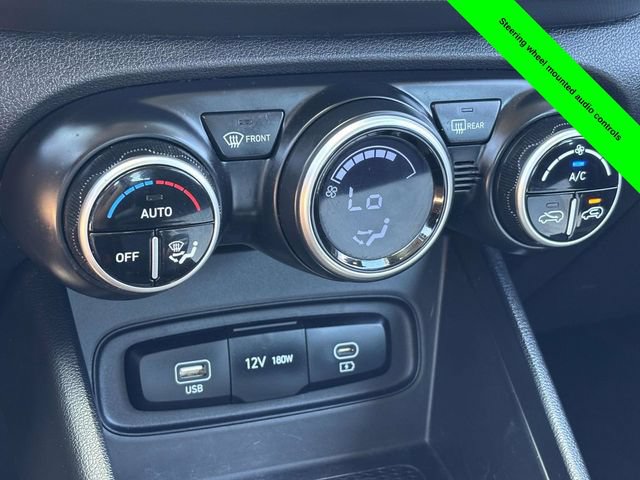 Used 2023 Hyundai Venue SEL FWD image 18