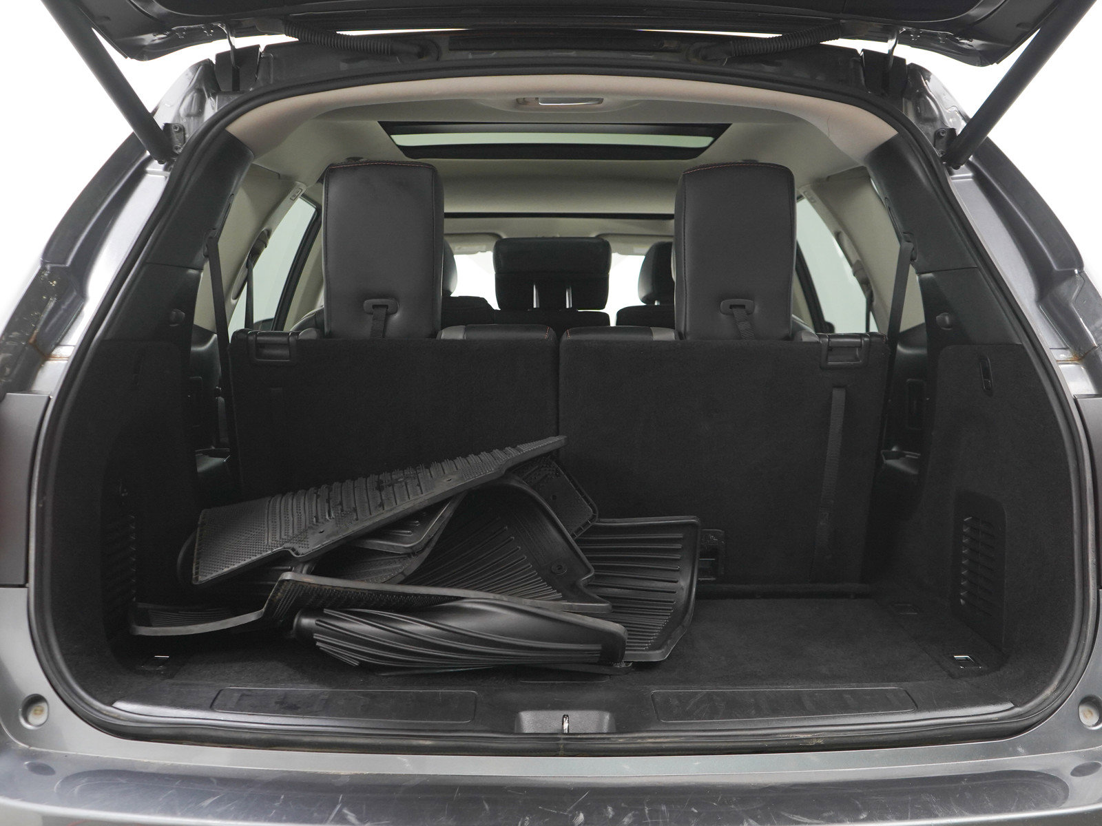 Used 2019 Nissan Pathfinder S AWD/4WD image 19