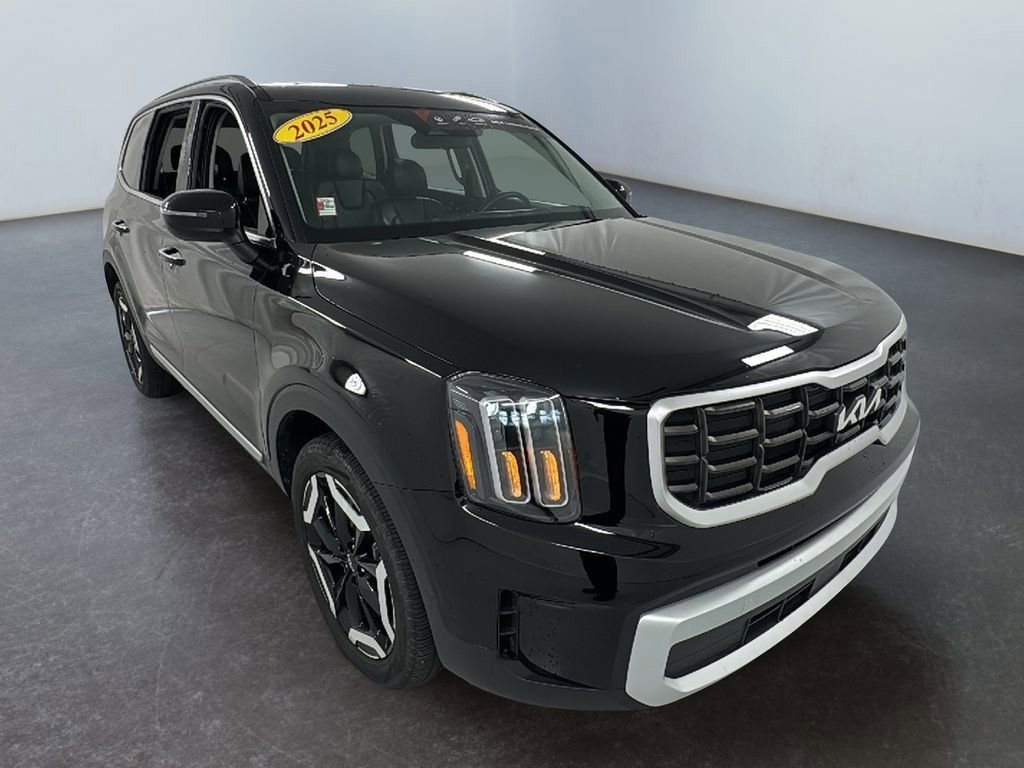 Used 2025 Kia Telluride S image 1