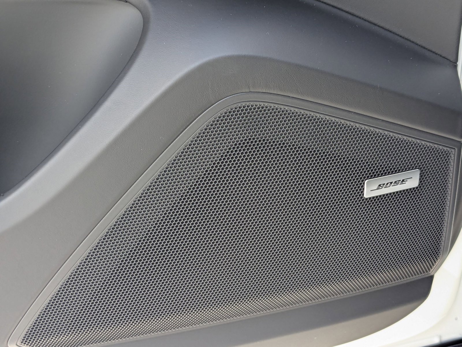 New 2026 Porsche Cayenne E-Hybrid image 15