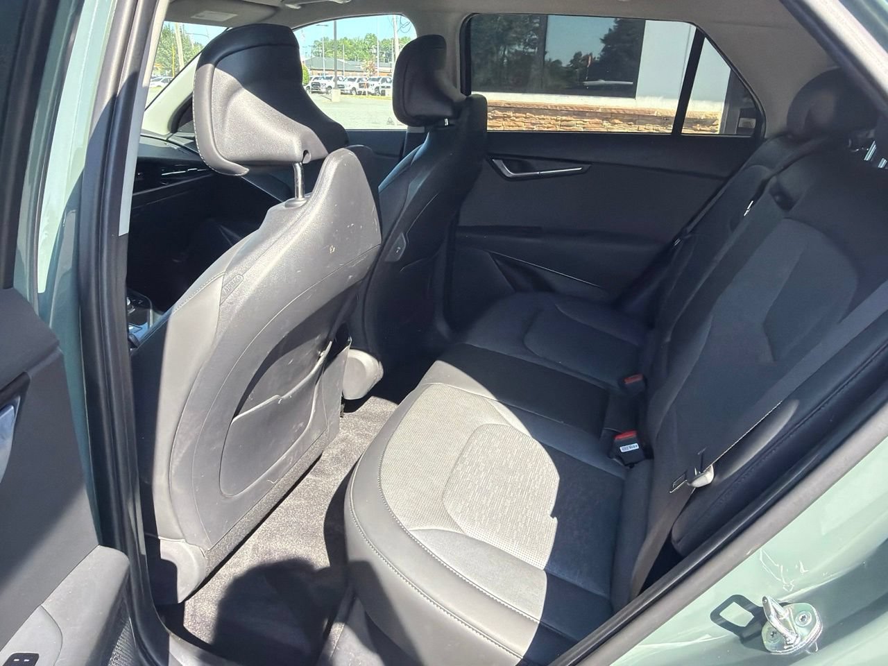 Used 2024 Kia Niro Wave w/ Wave Preserve Package FWD image 4