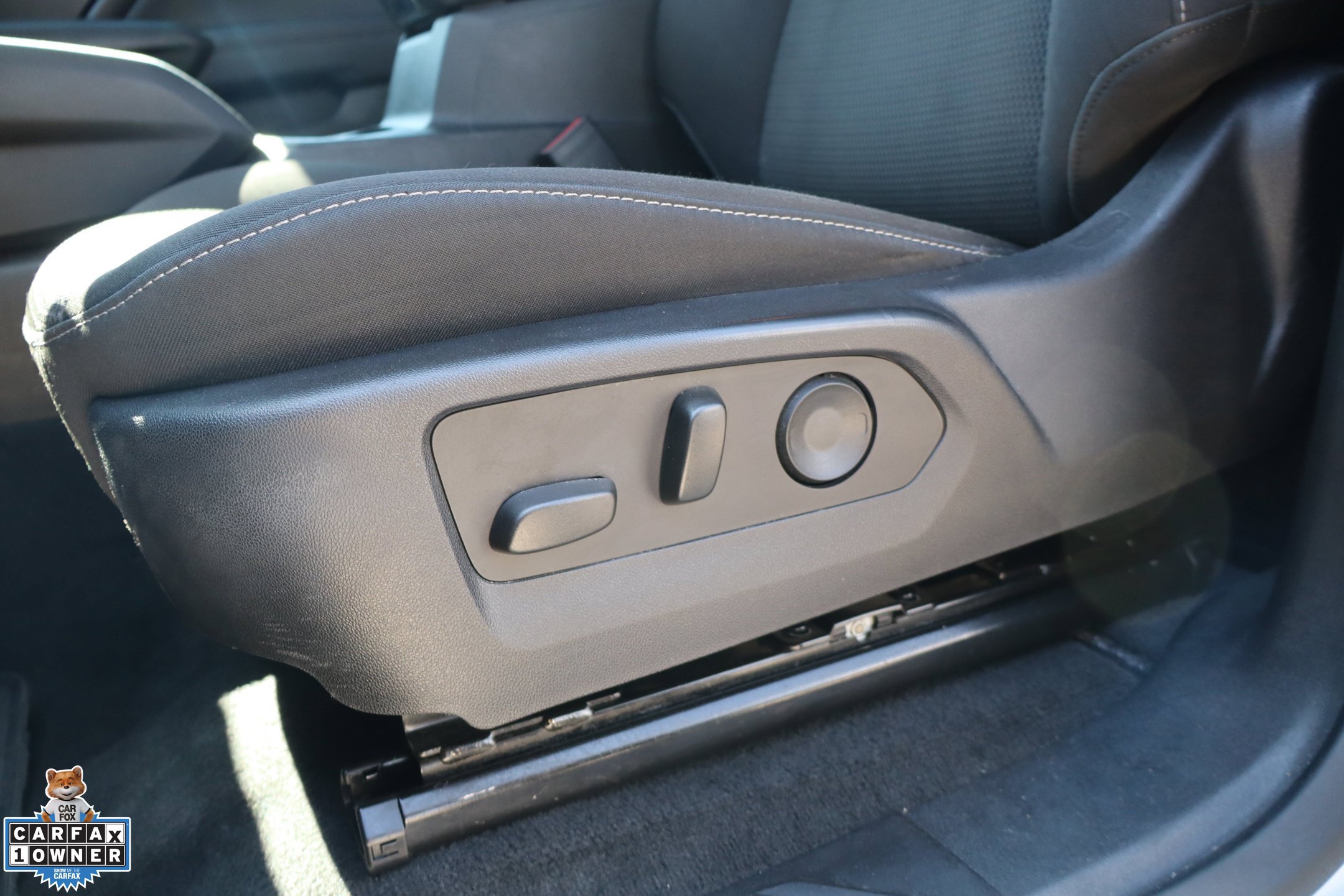 Used 2023 Chevrolet Colorado LT w/ LT Convenience Package II RWD image 14