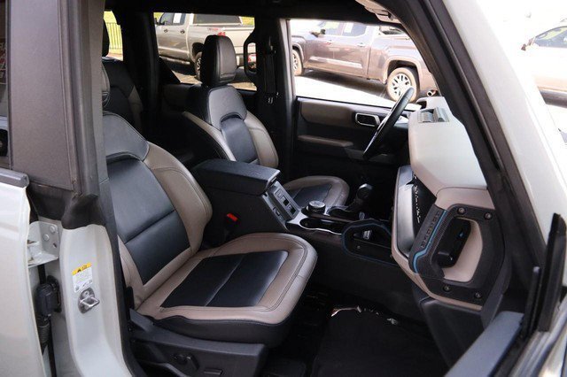 Used 2023 Ford Bronco Wildtrak AWD/4WD image 27