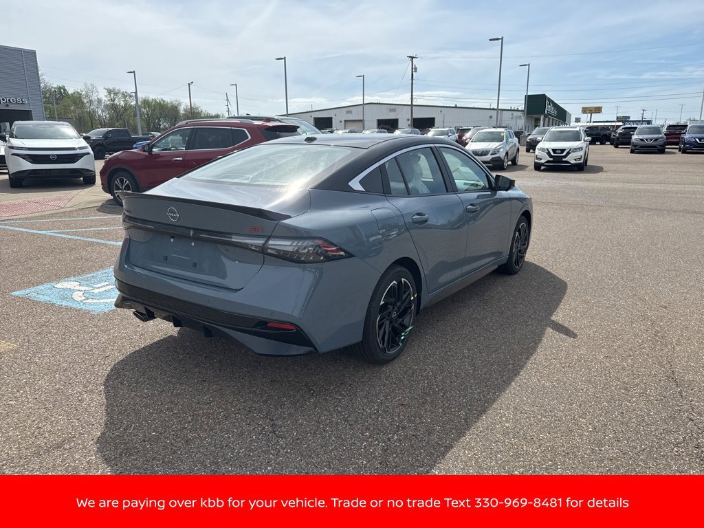 New 2026 Nissan Sentra SR w/ SR Premium Package FWD image 7