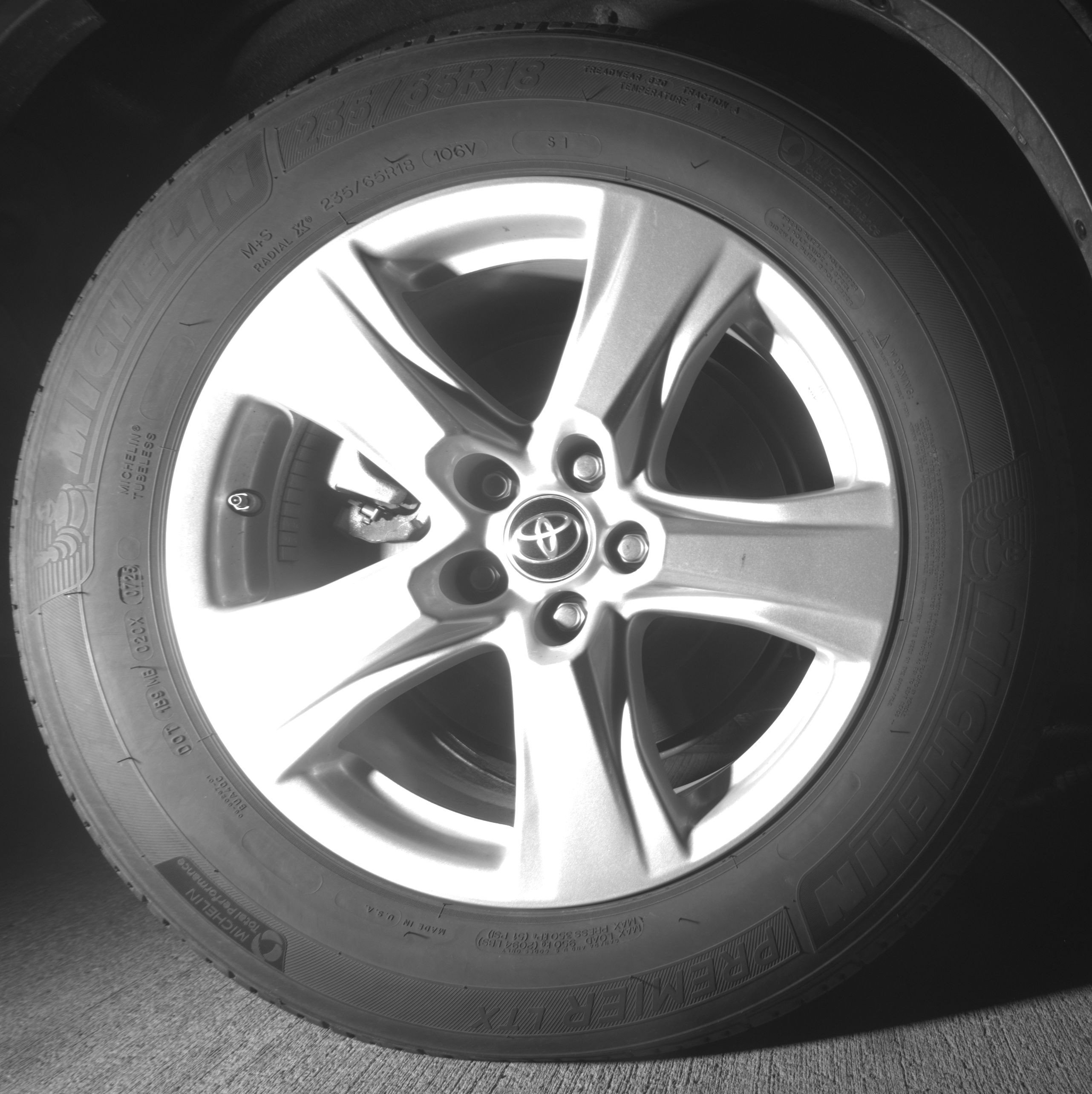 Used 2025 Toyota Highlander LE image 15