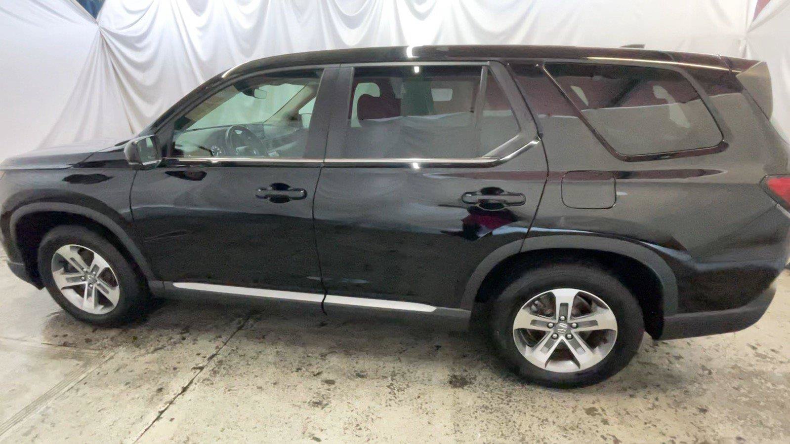 Certified 2025 Honda Pilot EX-L image 12