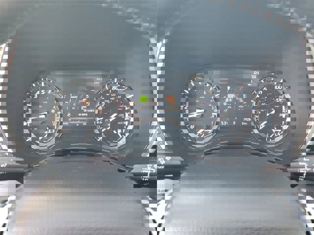 Used 2020 Toyota Highlander XLE image 23