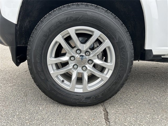 Used 2024 Chevrolet Colorado W/T w/ WT Convenience Package II image 10