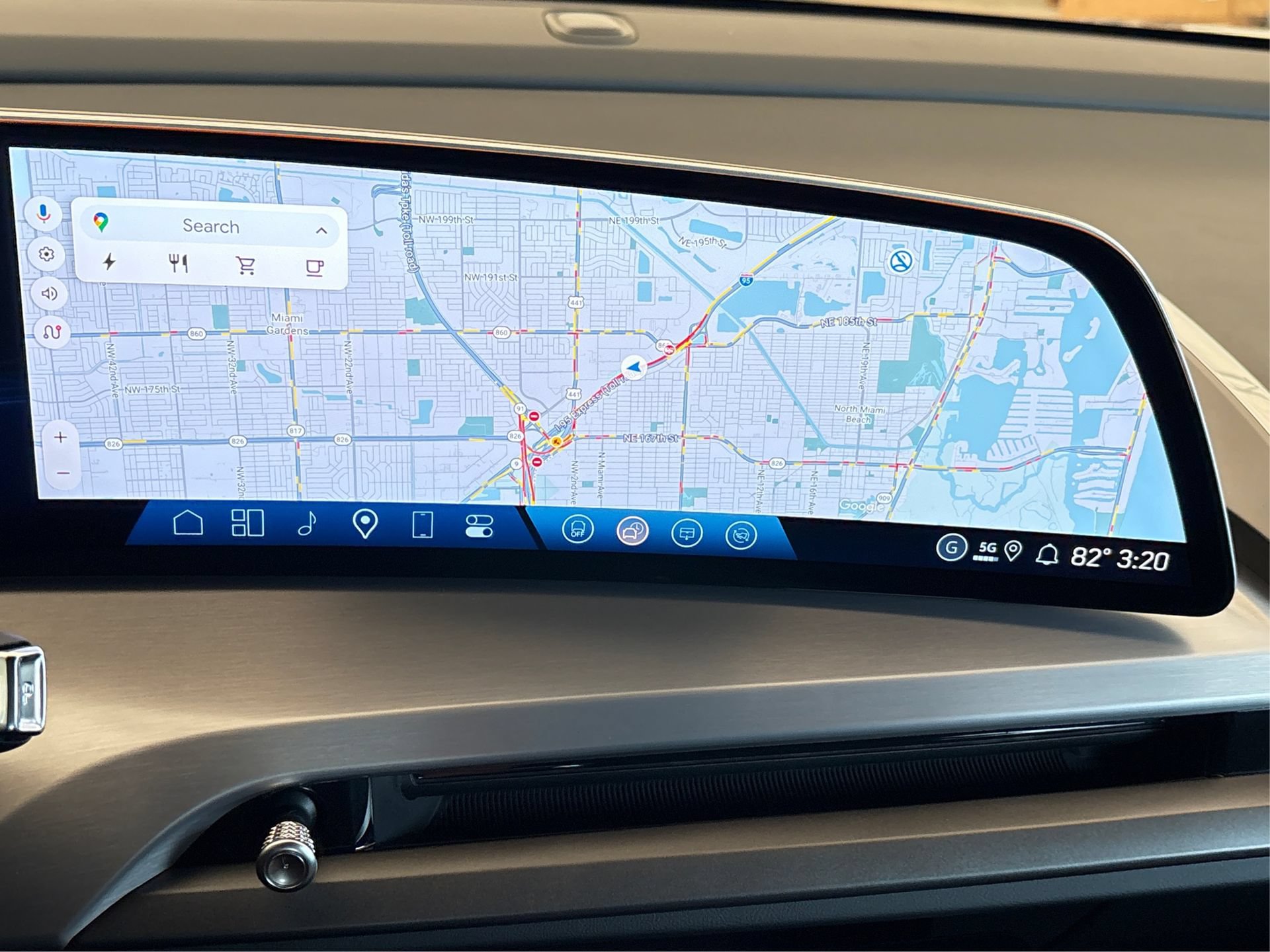 New 2027 Cadillac Vistiq Sport AWD/4WD image 23