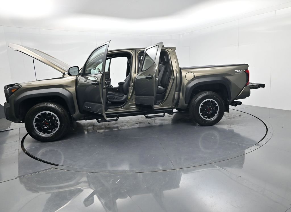 Used 2024 Toyota Tacoma TRD Off-Road w/ TRD Off Road Premium Package AWD/4WD image 67