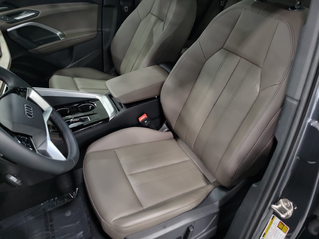 Certified 2025 Audi Q5 Premium w/ Premium Plus AWD/4WD image 21
