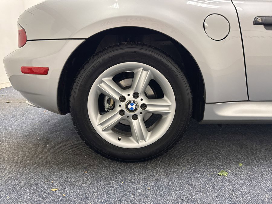 Used 2000 BMW Z3 2.5i RWD image 24