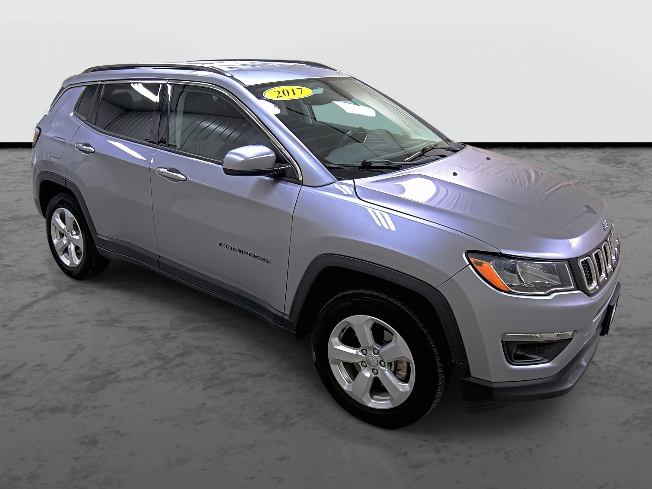 Used 2017 Jeep Compass Latitude w/ Popular Equipment Group image 5