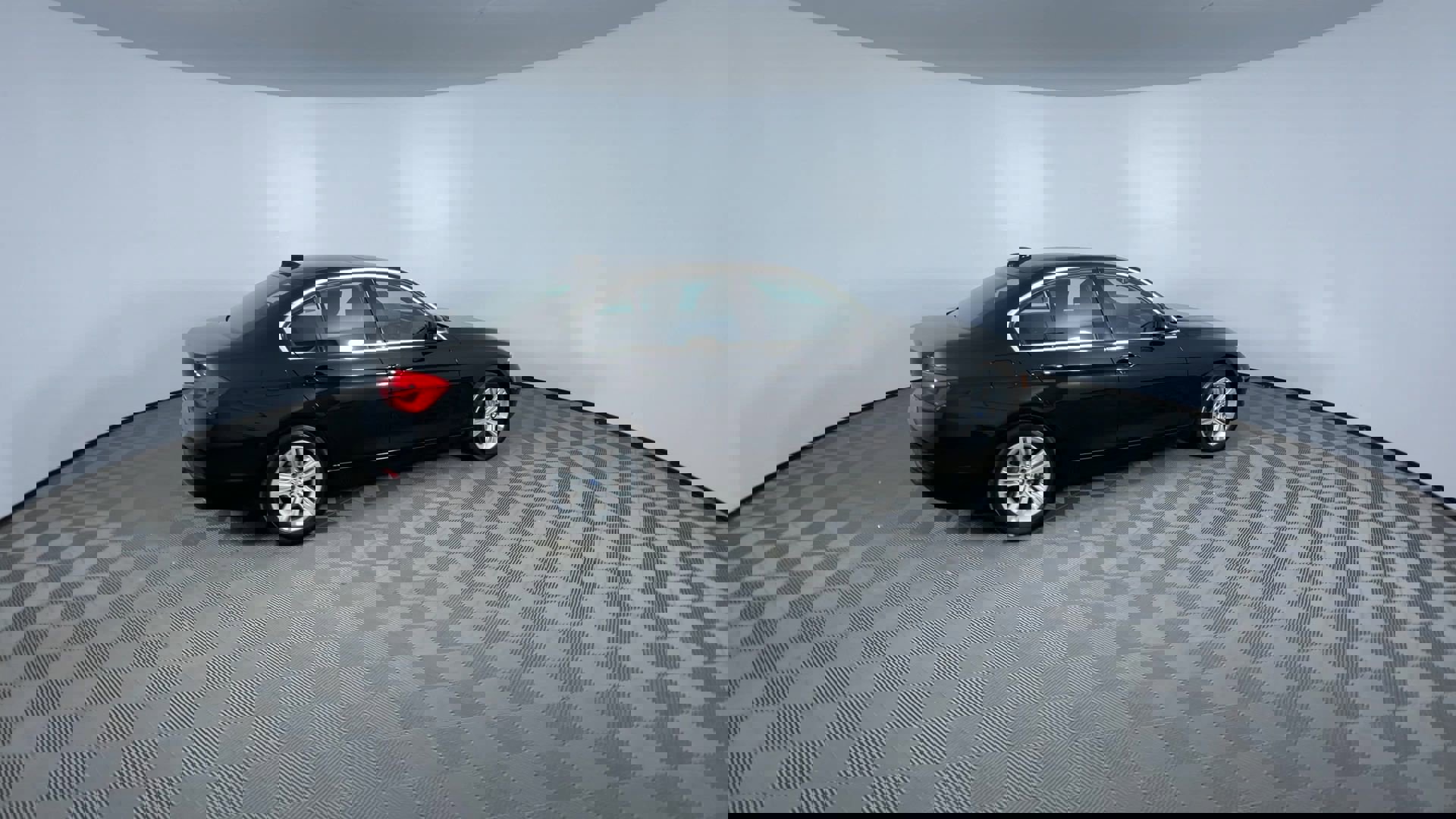 Used 2017 BMW 330i xDrive Sedan image 9