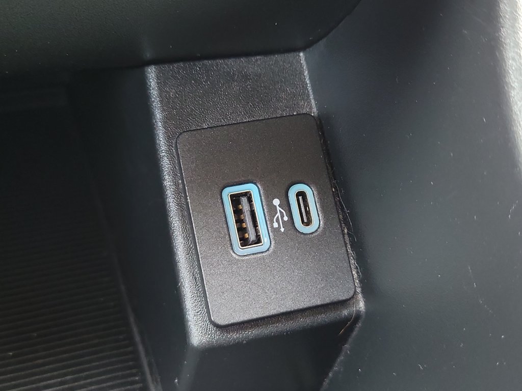 Used 2024 Ford Edge SEL AWD/4WD image 20
