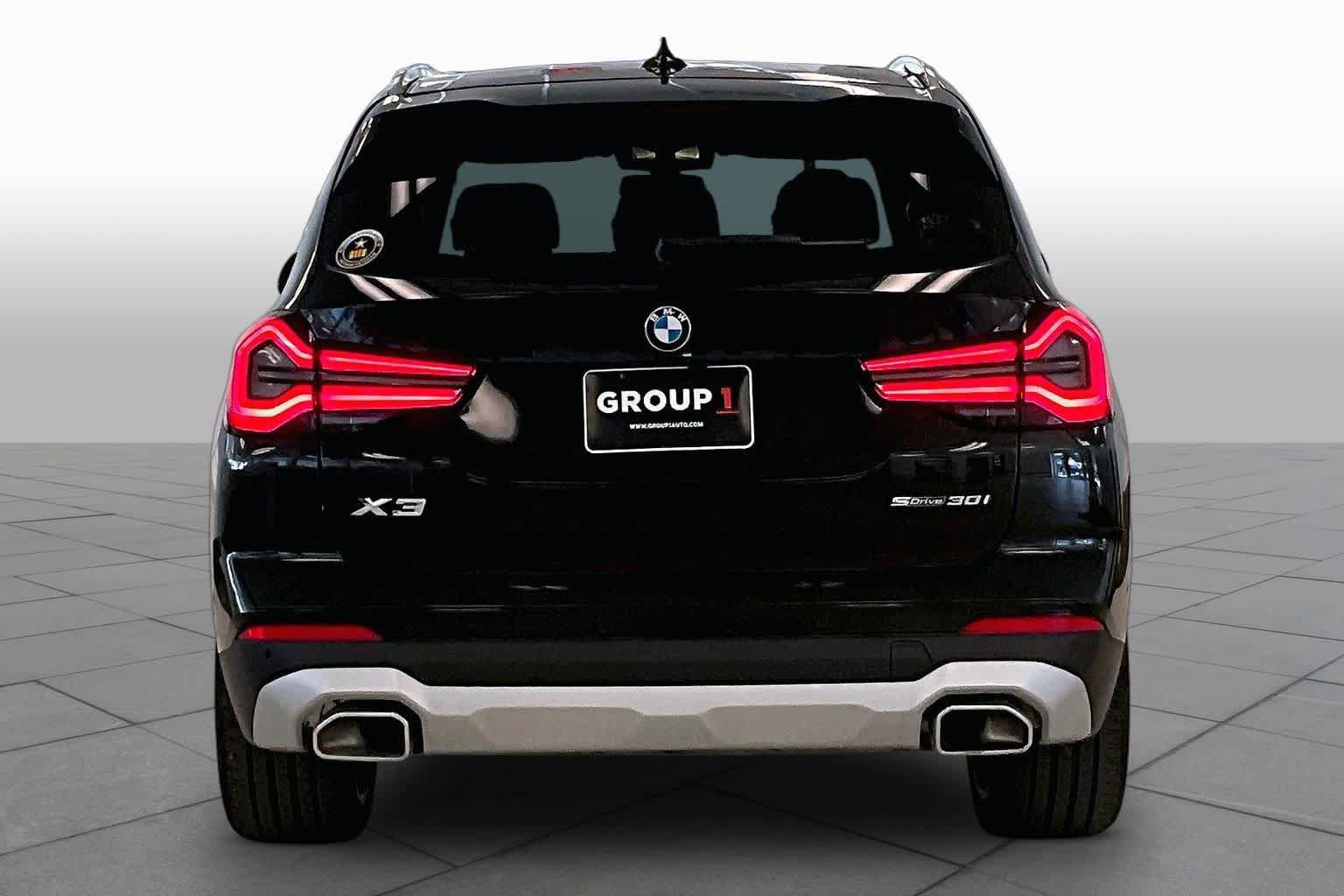 Used 2024 BMW X3 sDrive30i w/ Premium Package w/ZPA RWD image 4