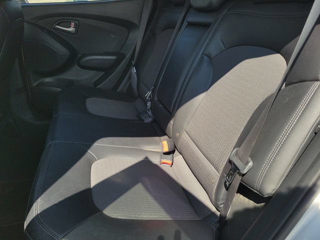 Used 2011 Hyundai Tucson GLS AWD/4WD image 11