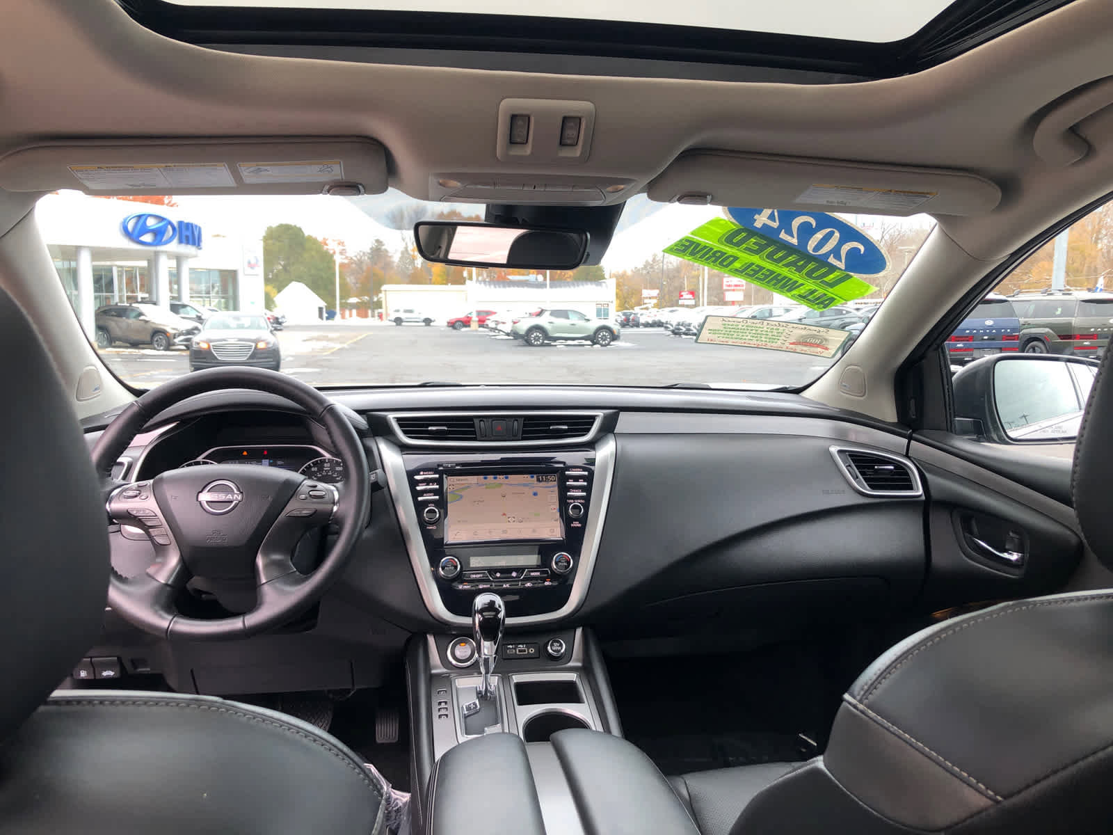 Used 2024 Nissan Murano SL image 36