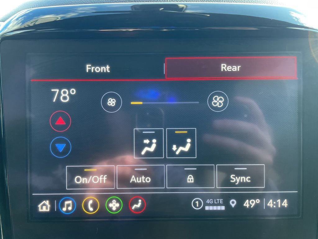 Used 2023 Chevrolet Traverse LT image 22