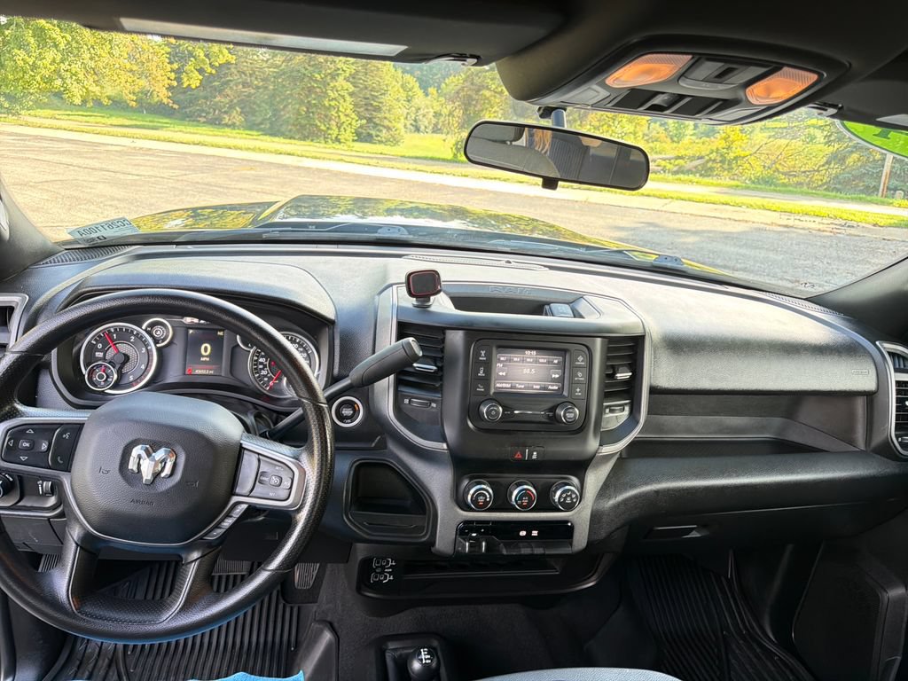 Used 2024 RAM 3500 Tradesman w/ Chrome Appearance Group AWD/4WD image 27