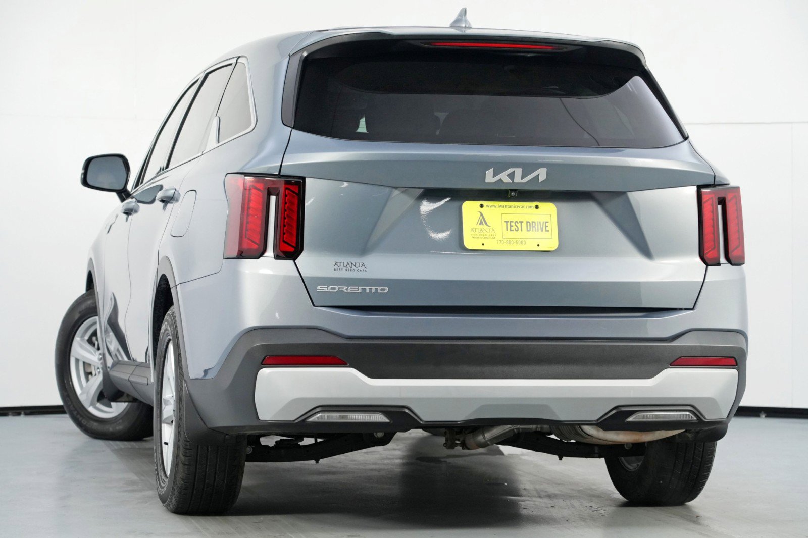 Used 2024 Kia Sorento LX image 5