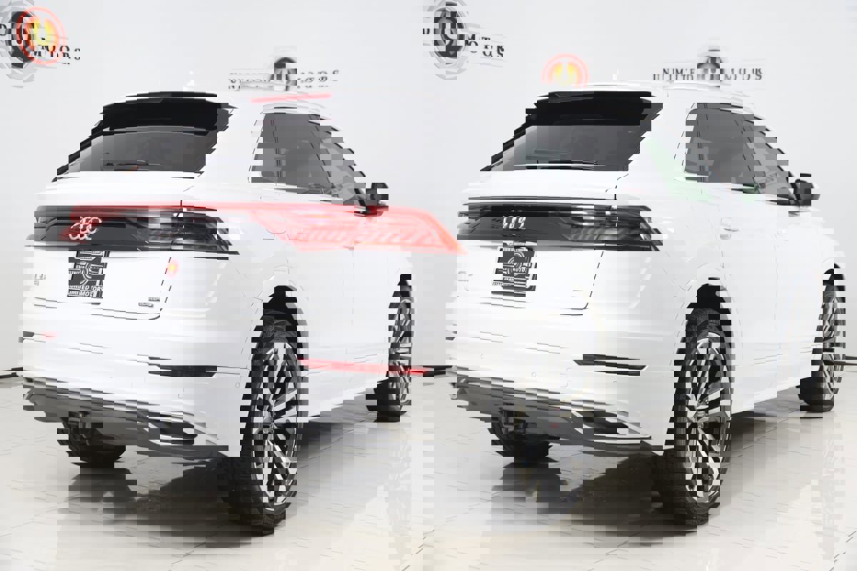 Used 2019 Audi Q8 Prestige image 3
