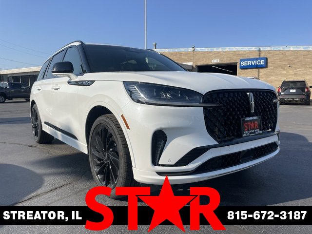 New 2025 Lincoln Aviator Reserve w/ Jet Appearance Package image 1