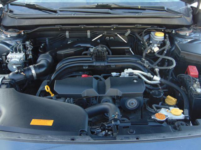 Used 2015 Subaru Outback 2.5i Limited image 3