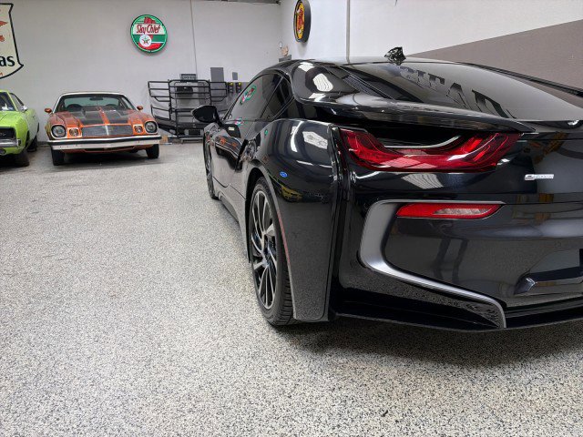 Used 2015 BMW i8 image 9
