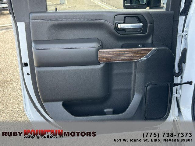 Used 2022 Chevrolet Silverado 3500 High Country w/ Technology Package image 18