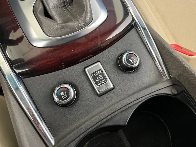 Used 2014 INFINITI Q60 Convertible w/ Premium Package RWD image 23