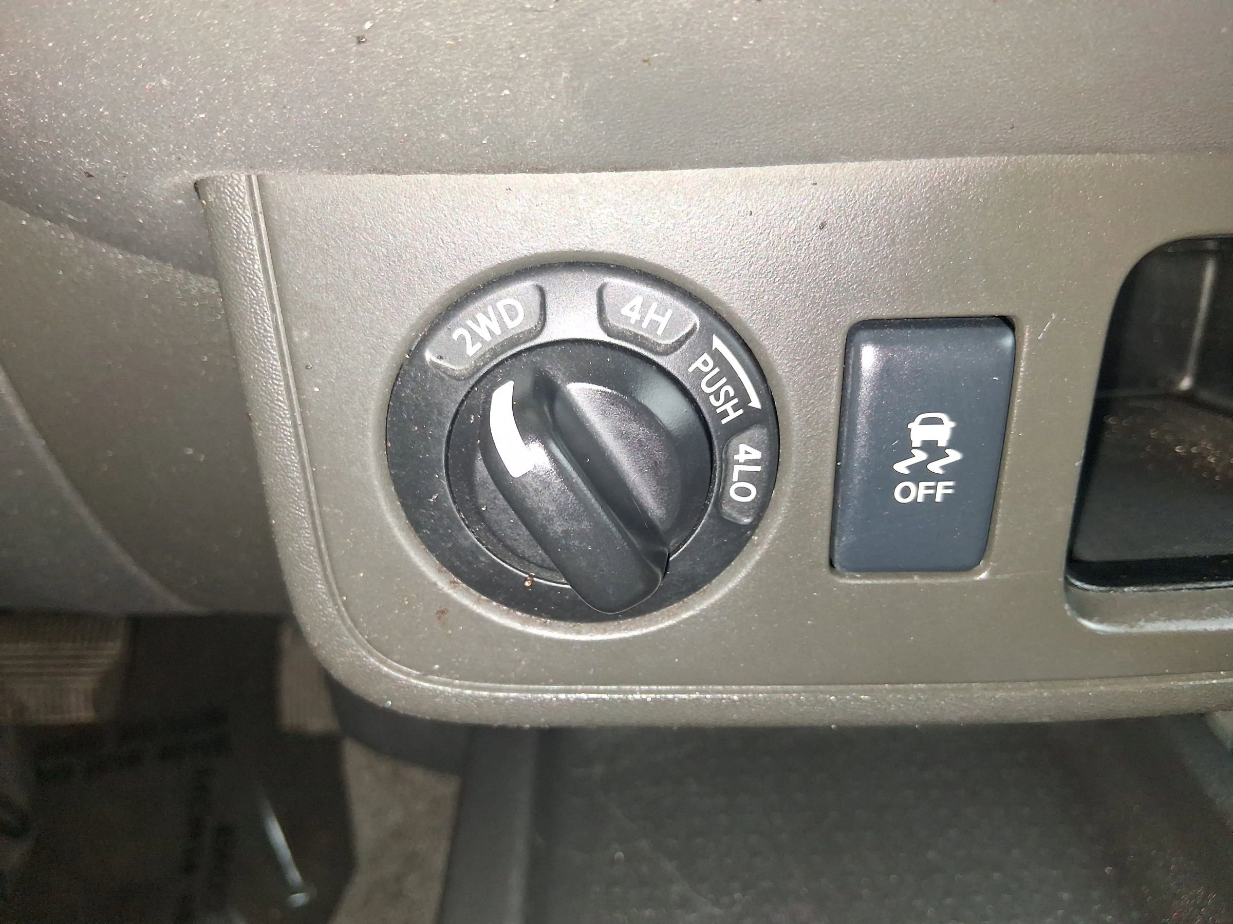Used 2015 Nissan Xterra S w/ Value Package AWD/4WD image 19