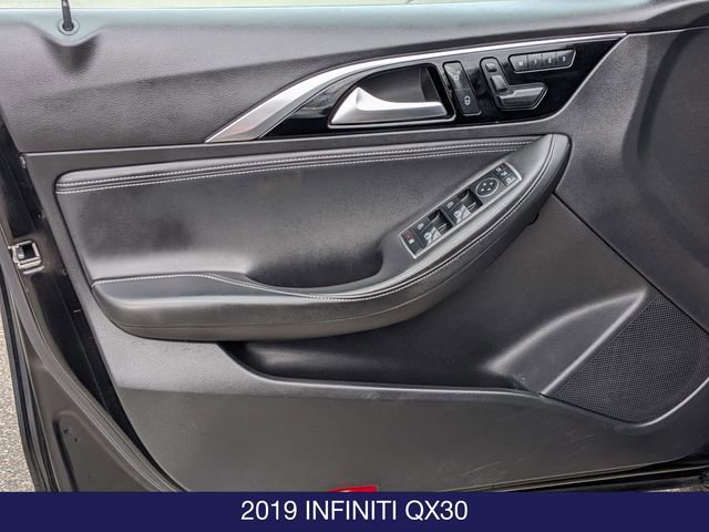 Used 2019 INFINITI QX30 AWD image 11