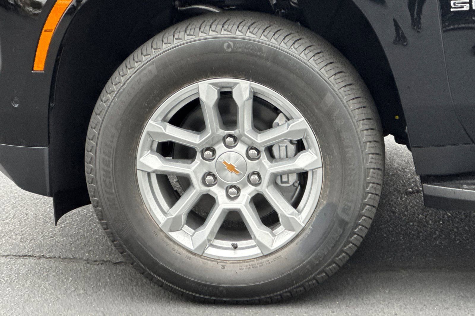 New 2026 Chevrolet Suburban LS w/ Max Trailering Package image 26
