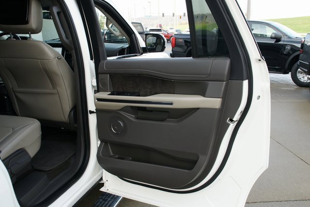 Used 2021 Ford Expedition Max Limited image 34