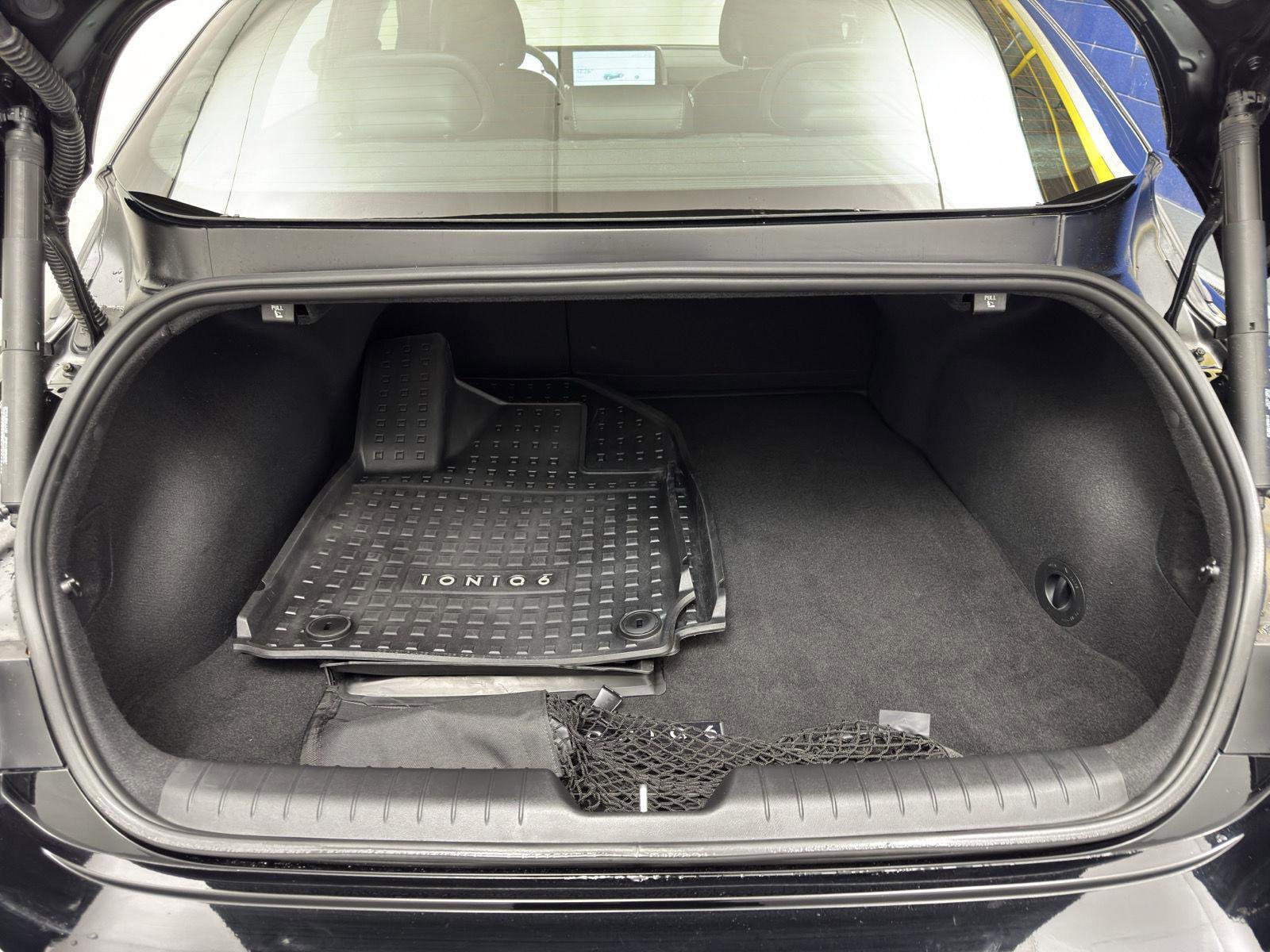 Used 2025 Hyundai Ioniq 6 SEL AWD/4WD image 29