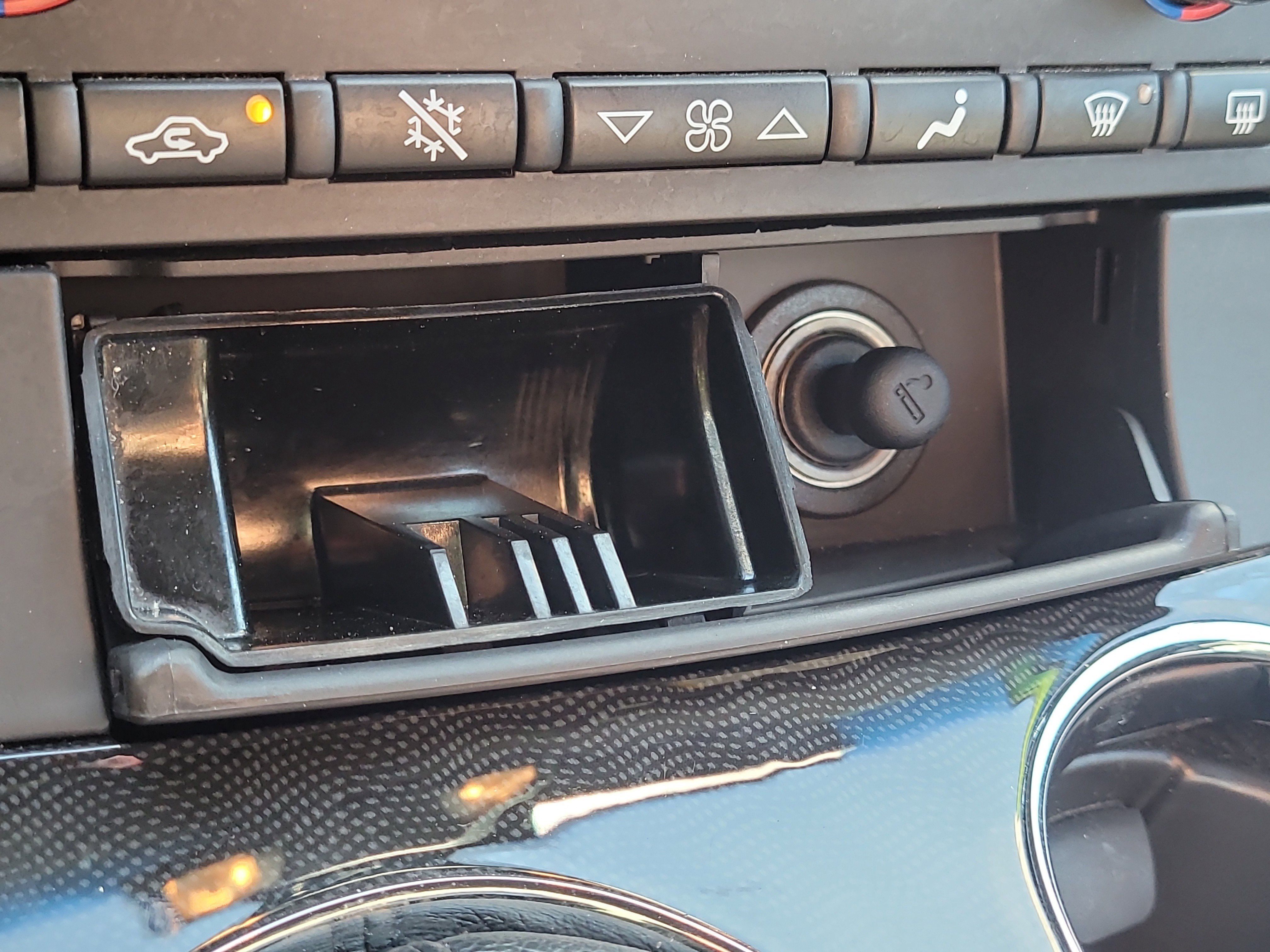 Used 2011 Chevrolet Corvette Coupe w/ Preferred Equipment Group RWD image 25