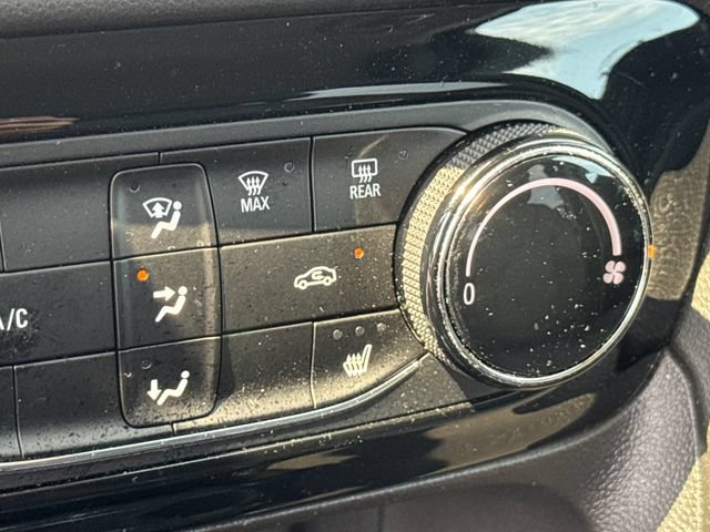 Used 2022 Buick Encore GX Preferred w/ Cold Weather Comfort Package FWD image 24