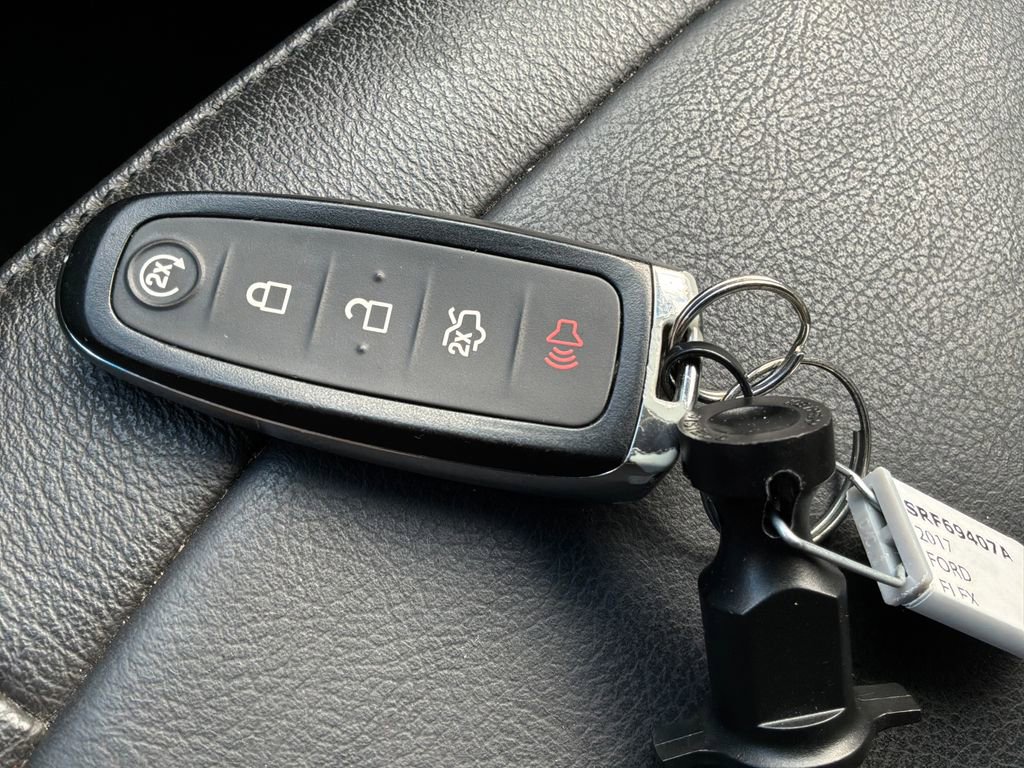 Used 2017 Ford Flex SEL w/ Equipment Group 202A image 29