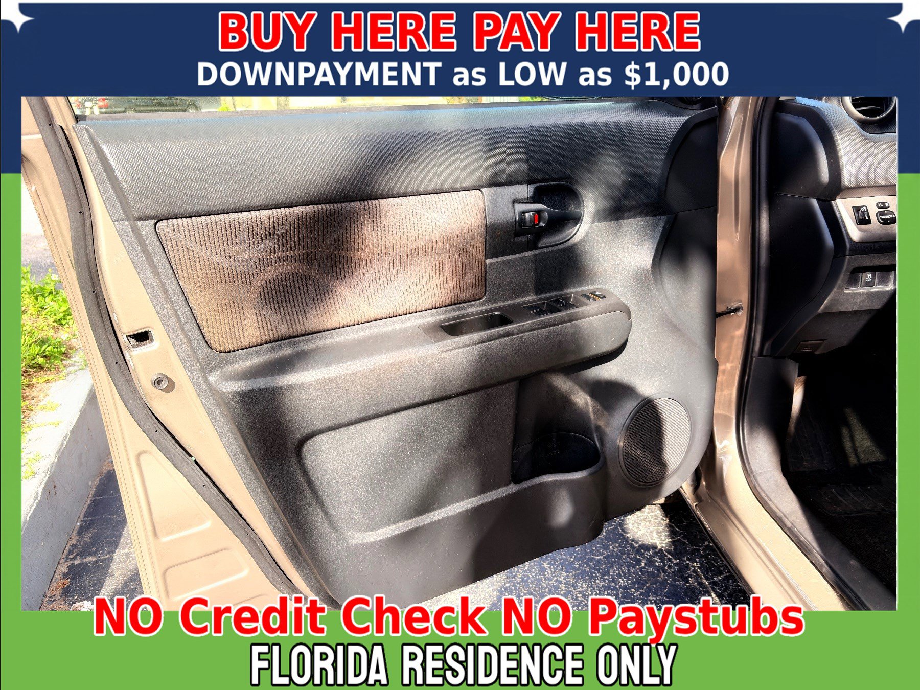 Used 2015 Scion xB image 12