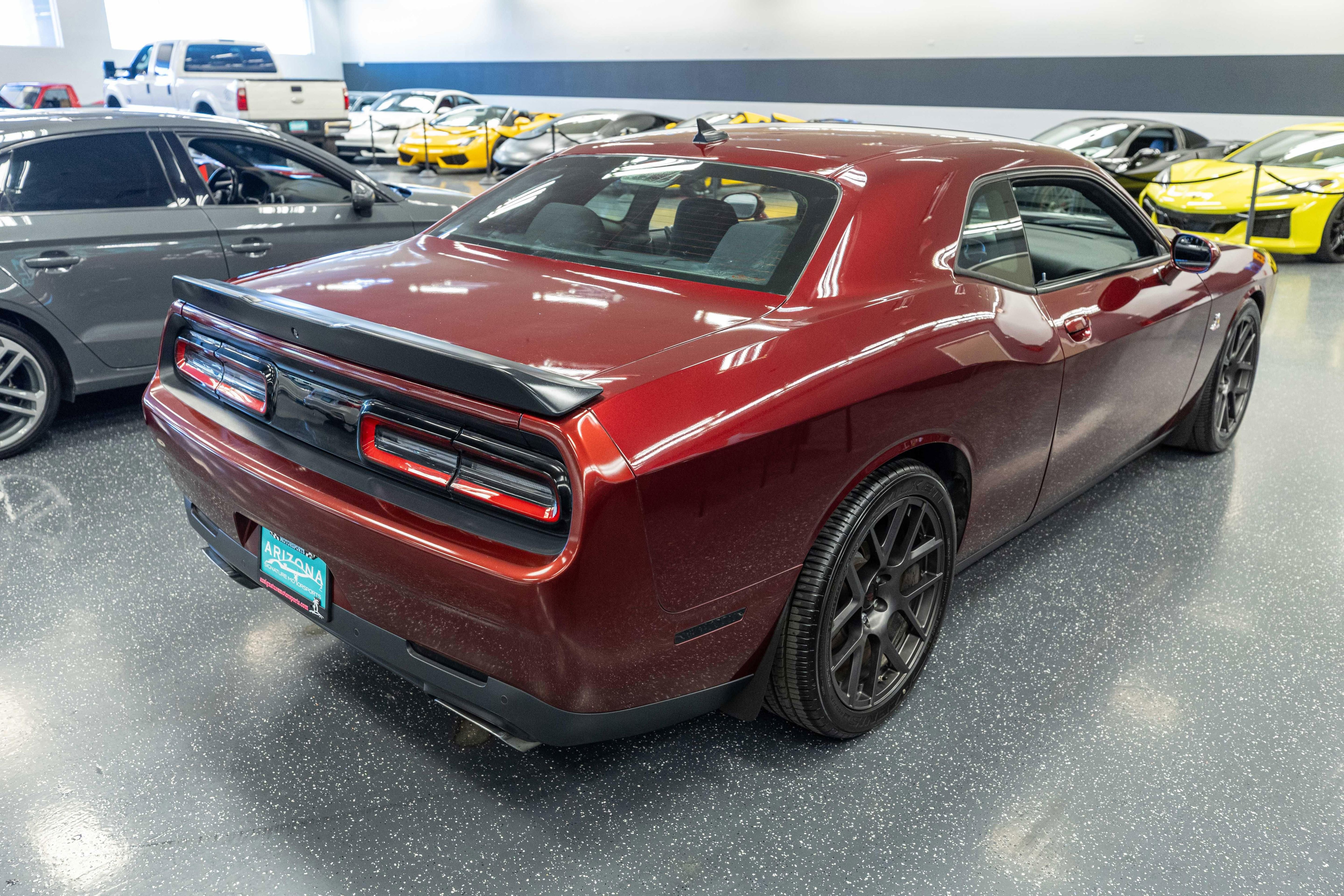 Used 2017 Dodge Challenger R/T Scat Pack w/ Driver Convenience Group RWD image 6