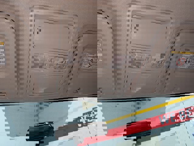 Used 2021 Nissan NV 2500 S image 31