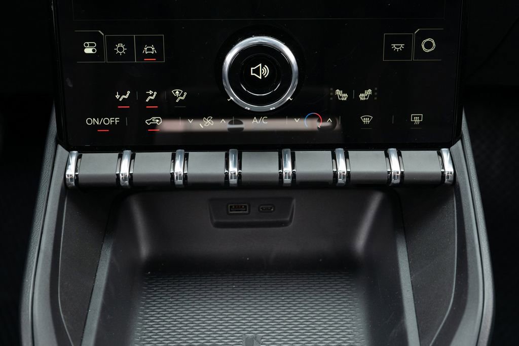 Used 2025 GMC Terrain Elevation AWD/4WD image 25